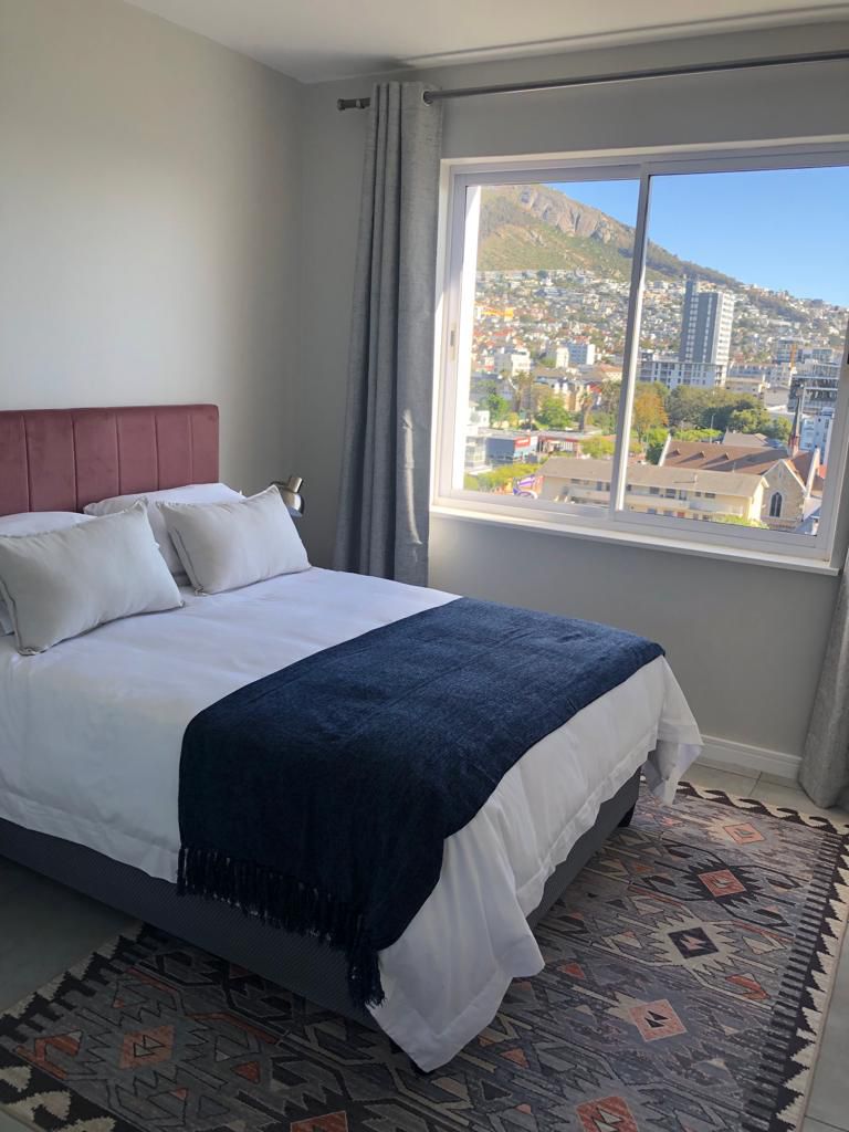 To Let 2 Bedroom Property for Rent in Sea Point Western Cape